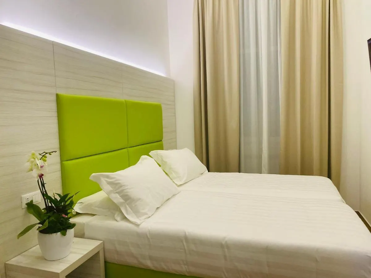 Hotel Fioralba Milan 2*,  Italy